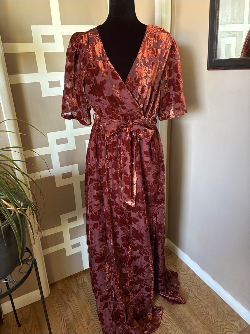 Baltic Born Uma Velvet Maxi Dress in Copper Floral, LIKE NEW Sz M